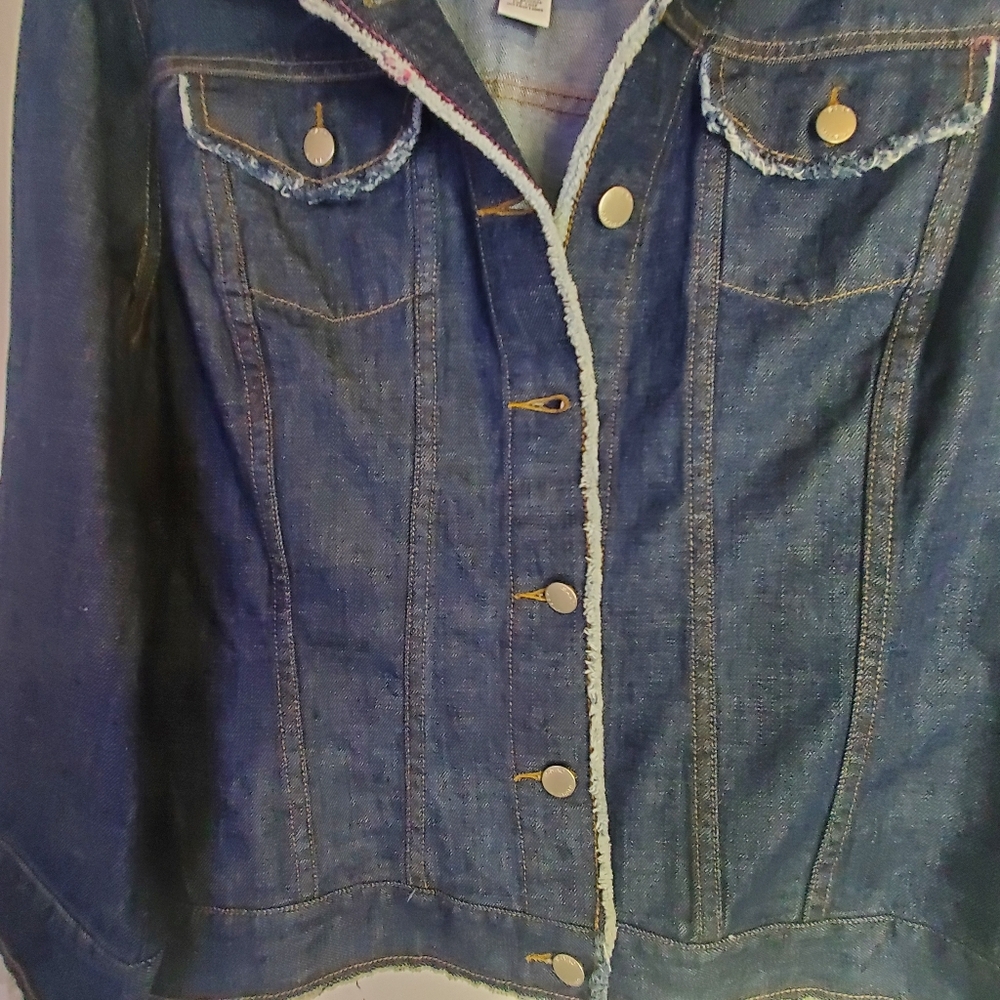 Issac Mizrahi Size XXL 2-pocket denim jacket, distressing & colorful stitching - Picture 7 of 9